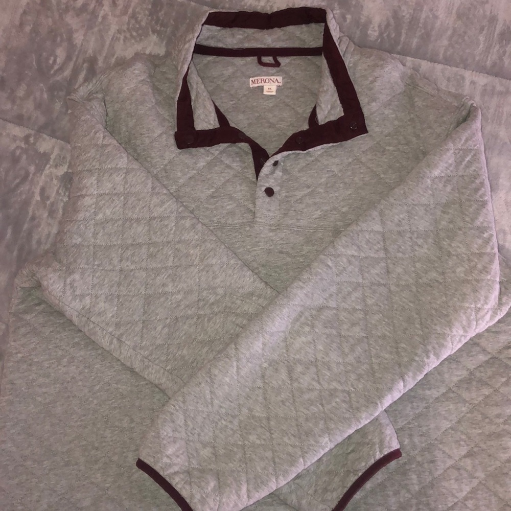 Merona grey and maroon pullover